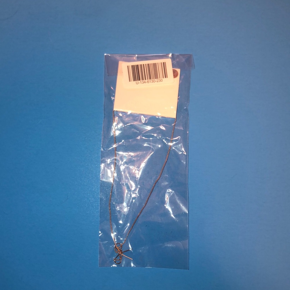 Forever 21 Bow Necklace